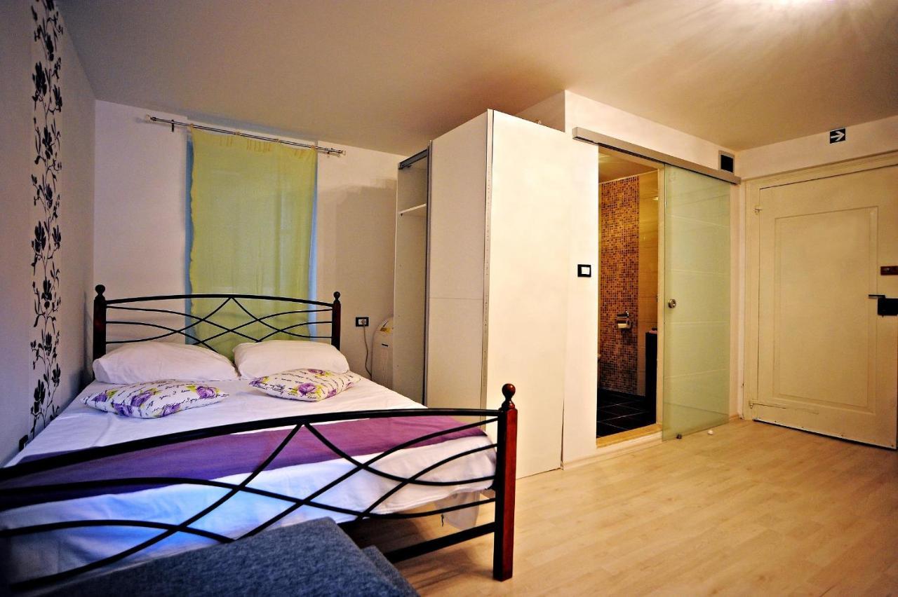 Studio Erika 189 Rovinj Exterior foto
